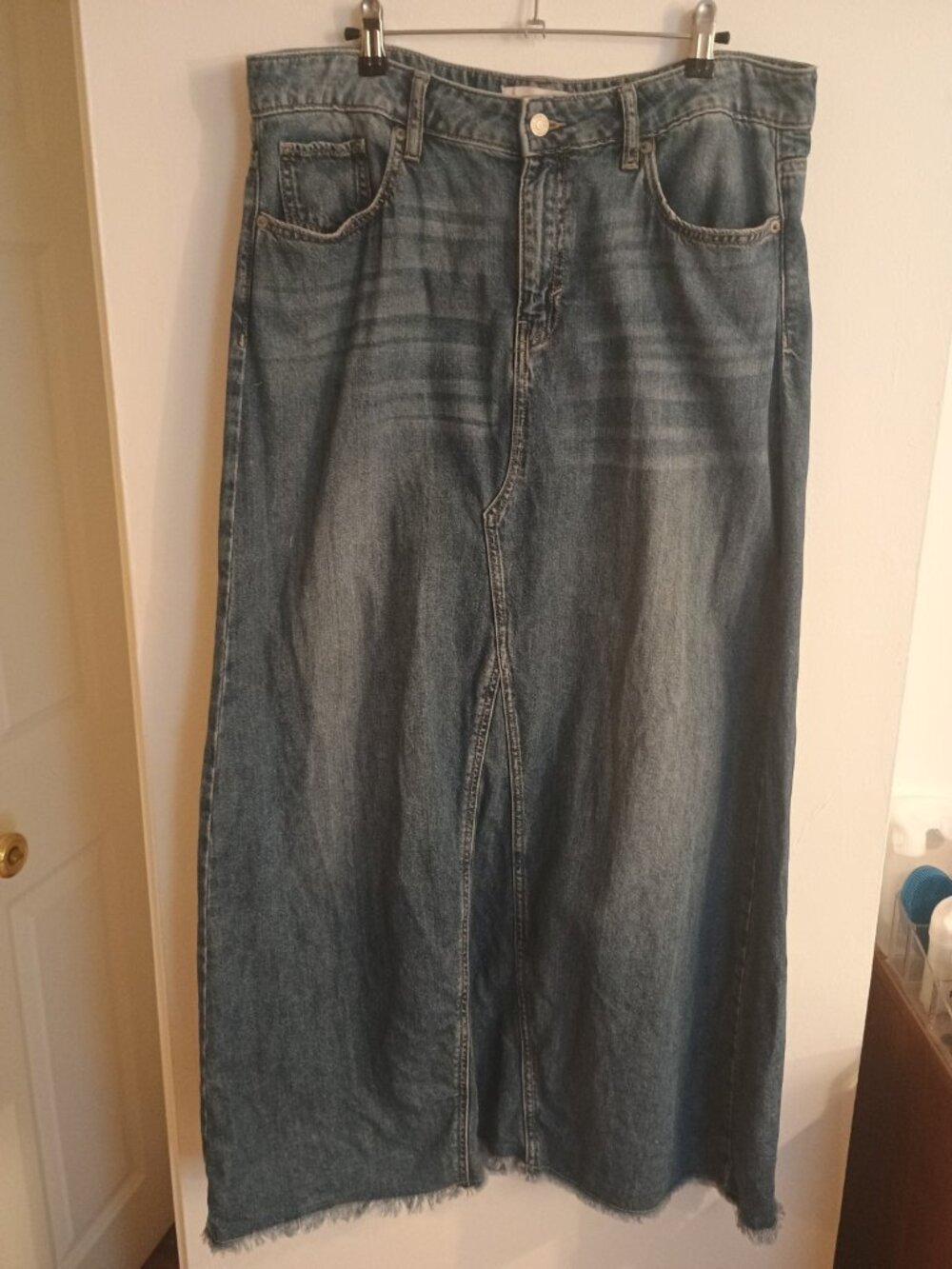 Lucky Brand Women’s Blue Cotton Denim Long Maxi Skirt Pockets Button Zip 16/36
